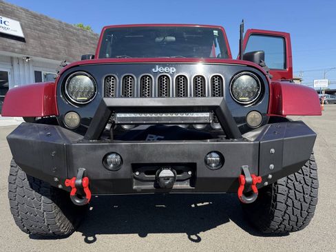 Used 2012 Jeep Wrangler Unlimited Sport AWD/4WD image 28