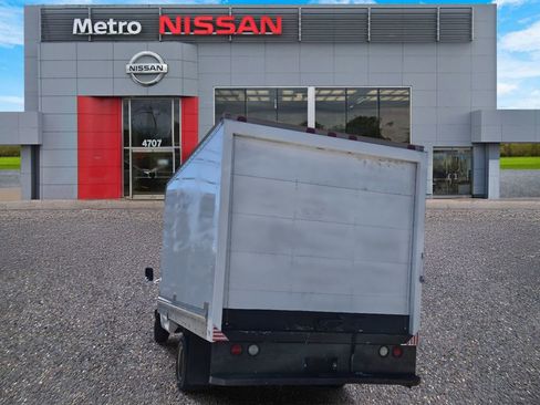 Used 2006 Chevrolet Express 3500 image 4