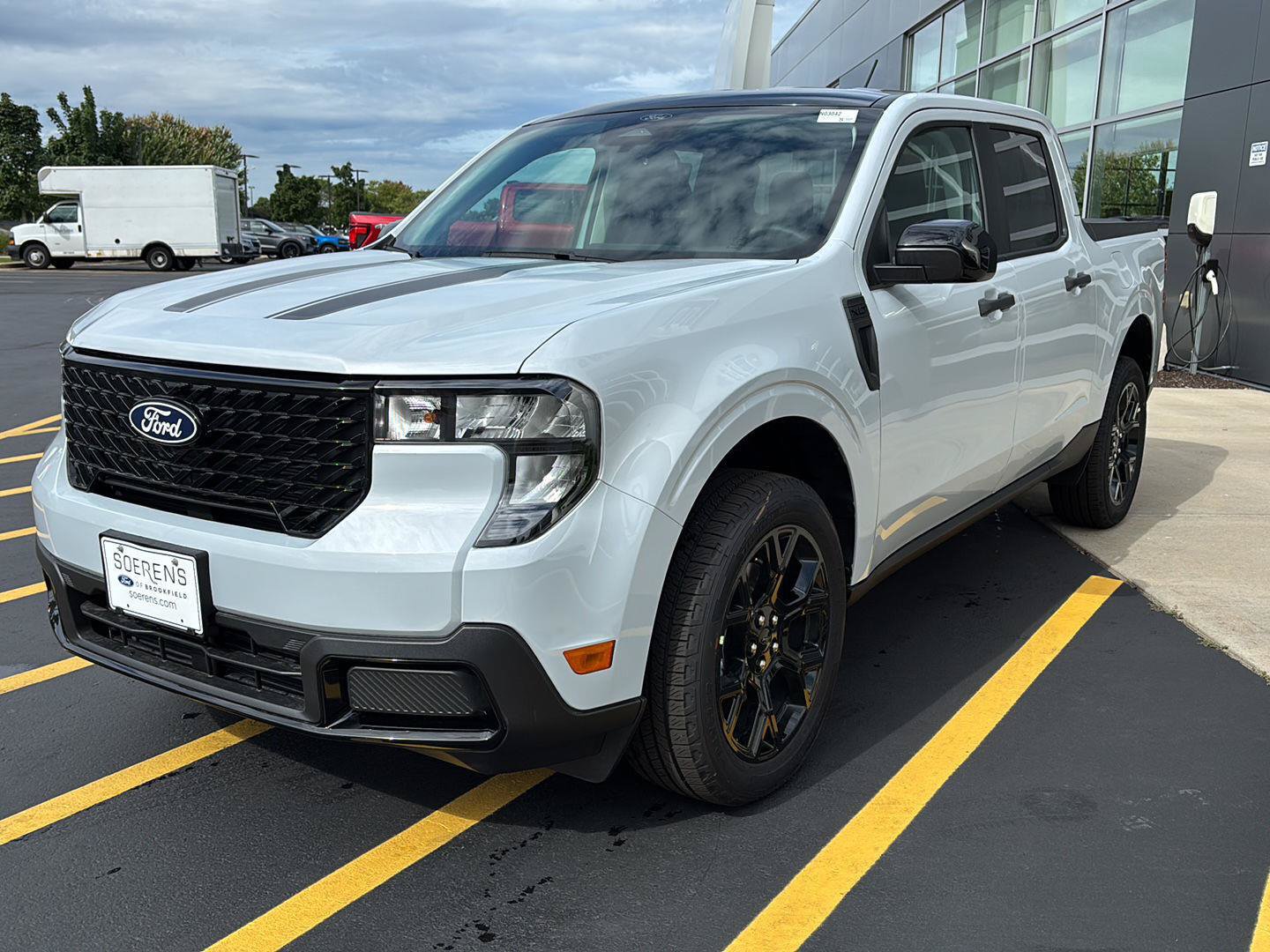 New 2026 Ford Maverick XLT w/ XLT Luxury Package AWD/4WD image 3