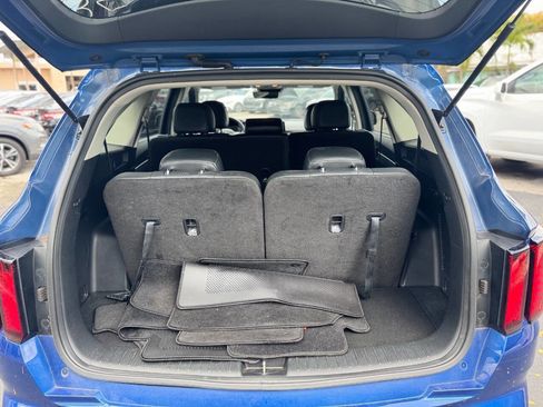 Used 2021 Kia Sorento S image 20