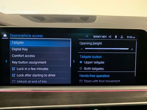 Used 2023 BMW X5 xDrive40i w/ M Sport Package AWD/4WD image 43