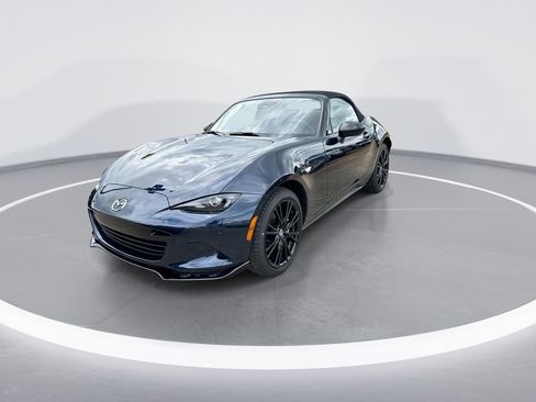 New 2026 MAZDA MX-5 Miata Club w/ Interior Package RWD image 4
