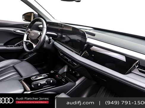 Used 2025 Audi Q6 e-tron Premium Plus w/ Premium Plus image 15