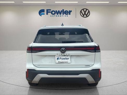 New 2026 Volkswagen Tiguan SE AWD/4WD image 6
