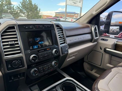 Used 2018 Ford F250 Limited w/ FX4 Off-Road Package AWD/4WD image 34
