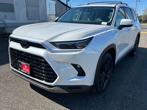 New 2026 Toyota Grand Highlander AWD image 1