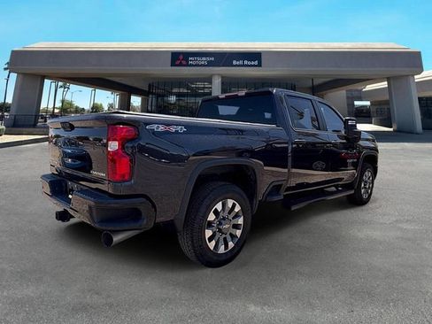 Used 2024 Chevrolet Silverado 2500 Custom w/ Custom Value Package AWD/4WD image 6