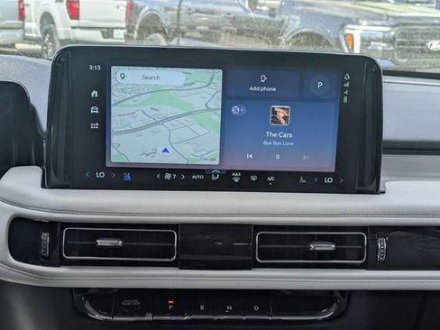 Certified 2025 Lincoln Aviator Reserve RWD image 19