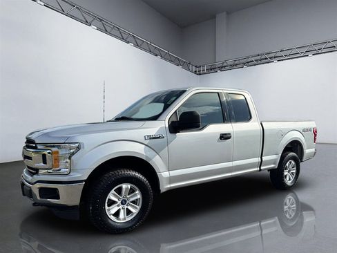 Used 2018 Ford F150 XLT AWD/4WD image 11