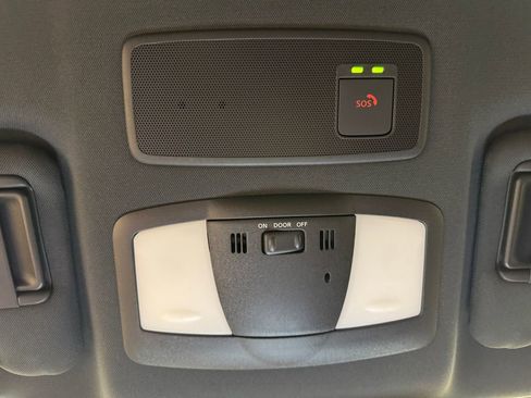 Used 2024 Nissan Z Performance w/ Floor Mat Package RWD image 31