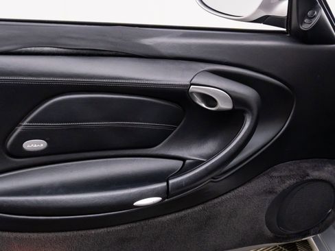 Used 2000 Porsche 911 Carrera 4 image 14