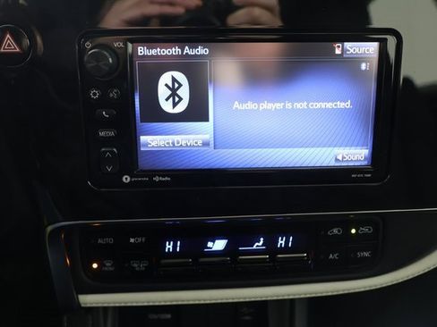 Used 2018 Toyota Corolla iM image 14