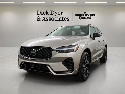 New 2026 Volvo XC60 B5 Core w/ Protection Package Premier image 6