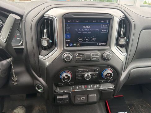 Used 2019 Chevrolet Silverado 1500 LT w/ All-Star Edition AWD/4WD image 8