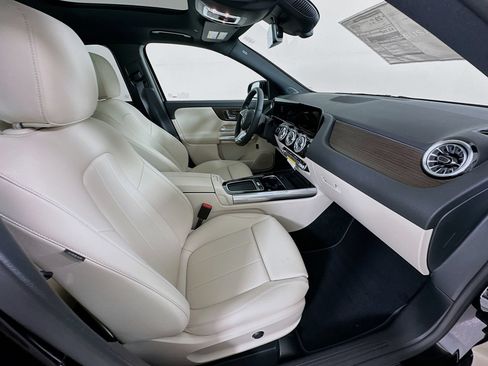New 2026 Mercedes-Benz GLA 250 image 28