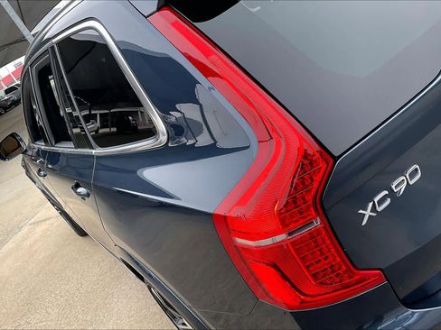 Used 2024 Volvo XC90 B6 Ultimate w/ Lounge Package image 28