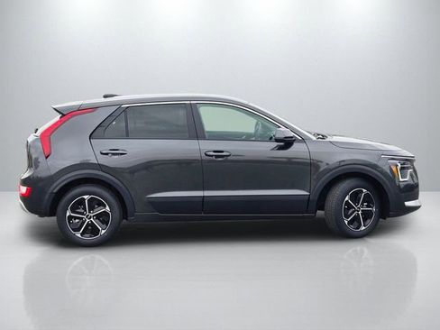 New 2026 Kia Niro LX FWD image 3