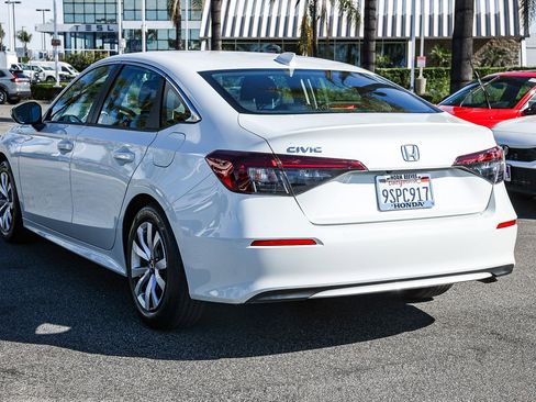 Used 2025 Honda Civic LX image 4