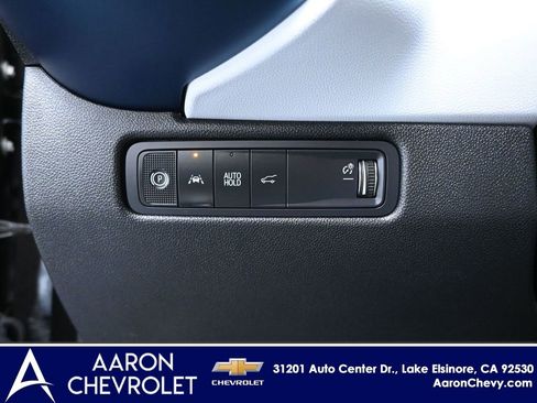 New 2025 Chevrolet Equinox EV LT image 21