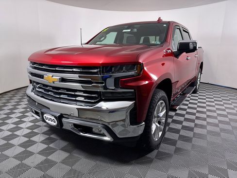 Used 2021 Chevrolet Silverado 1500 LTZ w/ Z71 Off-Road Package AWD/4WD image 16