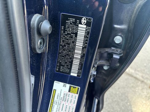 Used 2025 Toyota Corolla LE FWD image 28