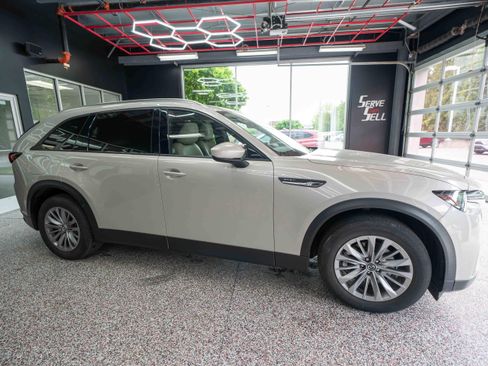 Used 2024 MAZDA CX-90 Plug-In Hybrid w/ Preferred AWD/4WD image 5