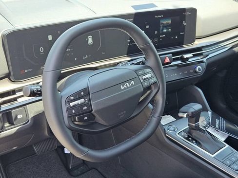 New 2026 Kia Sportage SX FWD image 24