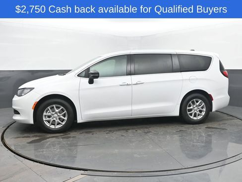 New 2026 Chrysler Voyager LX image 2