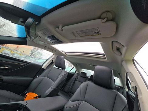 Used 2023 Lexus ES 250 250 w/ Premium Package image 6
