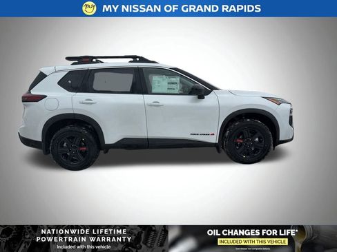 New 2026 Nissan Rogue SV image 4