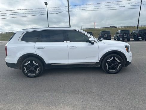 Used 2023 Kia Telluride S w/ S Sunroof Package image 4