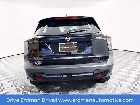 Certified 2025 Nissan Kicks SR image 20