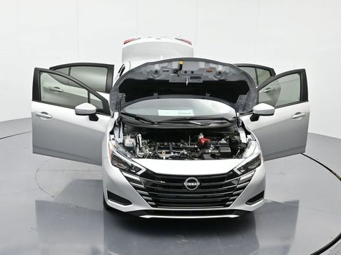 New 2025 Nissan Versa SV w/ Trunk Package FWD image 42