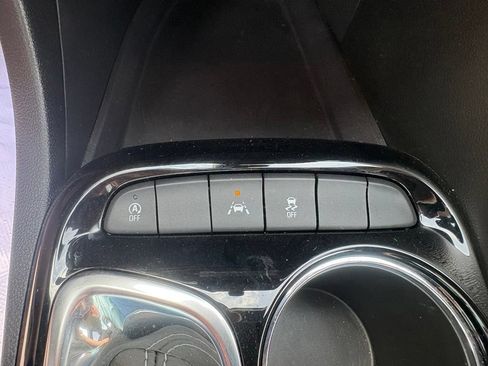 Used 2023 Buick Encore GX Preferred FWD image 4
