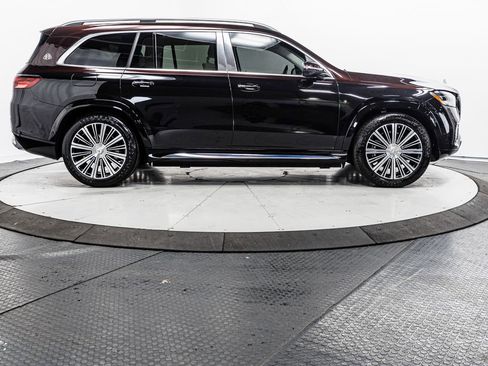 Certified 2024 Mercedes-Benz Maybach GLS 600 4MATIC image 36