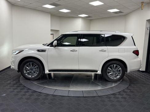 Certified 2023 INFINITI QX80 Luxe w/ Cargo Package RWD image 4