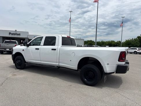 New 2026 RAM 3500 Tradesman AWD/4WD image 12