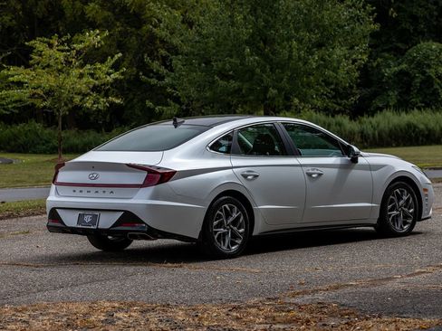 Used 2022 Hyundai Sonata SEL w/ Convenience Package image 4