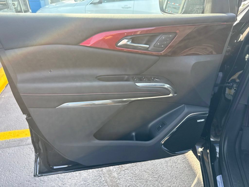 Used 2026 Chevrolet Traverse RS w/ LPO, Floor Liner Package AWD/4WD image 15