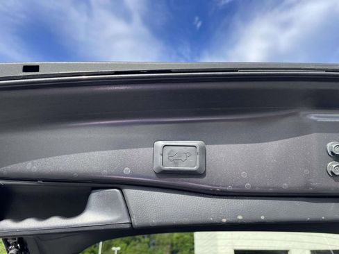 Used 2025 Toyota RAV4 XLE w/ Convenience Package image 50