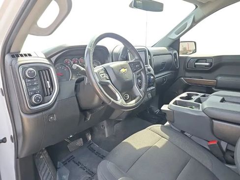 Used 2021 Chevrolet Silverado 1500 LT image 12