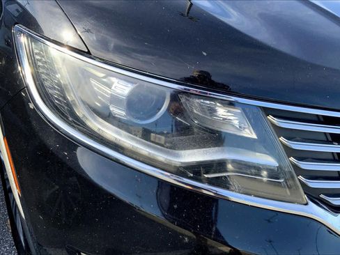 Used 2018 Lincoln MKX Reserve w/ Driver Assistance Package image 25