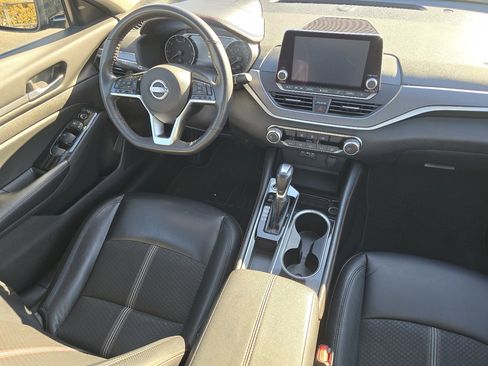 Used 2024 Nissan Altima 2.5 SR image 26