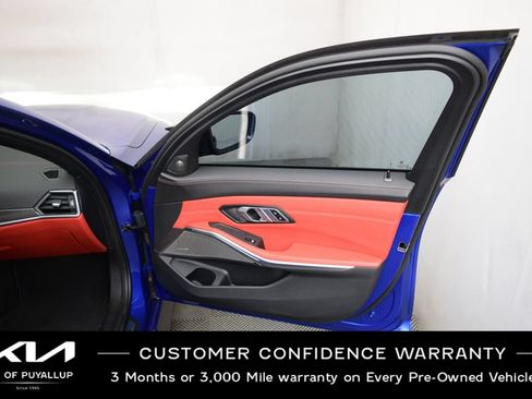 Used 2023 BMW M3 Competition w/ M Carbon Exterior Package AWD/4WD image 16