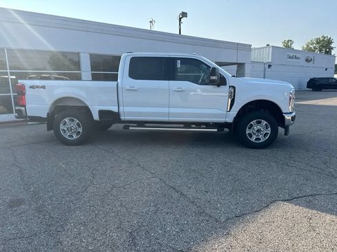 New 2026 Ford F350 XLT w/ XLT Premium Package AWD/4WD image 2