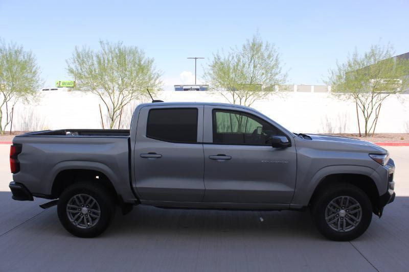 Used 2025 Chevrolet Colorado LT w/ LT Convenience Package RWD image 4