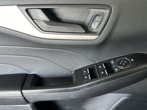 Used 2022 Ford Escape SE AWD/4WD image 11
