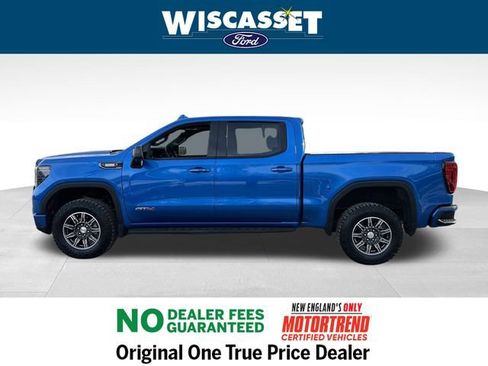 Used 2024 GMC Sierra 1500 AT4 w/ Technology Package image 2