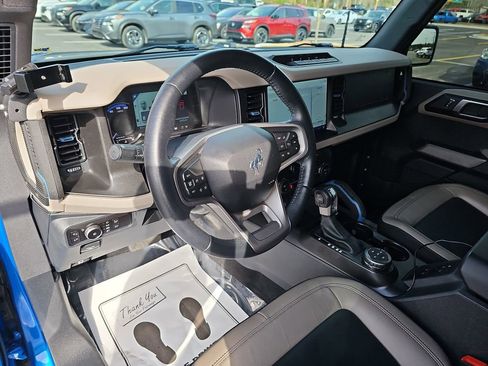 Used 2023 Ford Bronco Wildtrak image 20