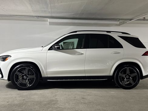 New 2025 Mercedes-Benz GLE 580 4MATIC image 2